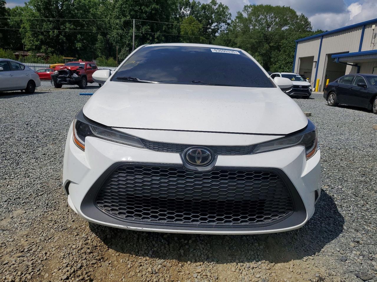 2021 Toyota Corolla Le - Image 5