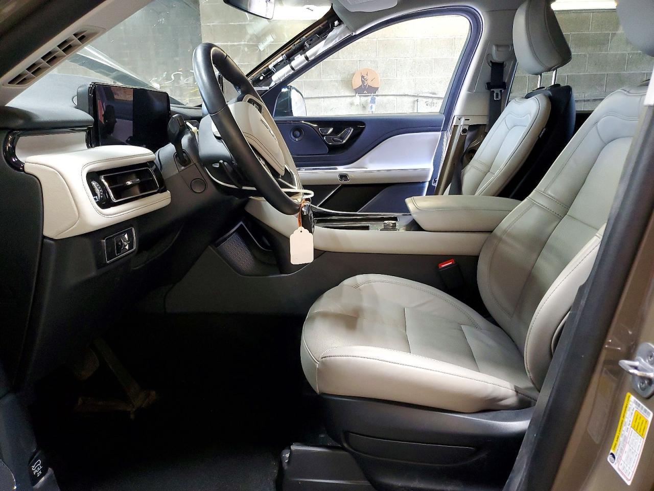 2025 Lincoln Aviator Reserve - Image 7