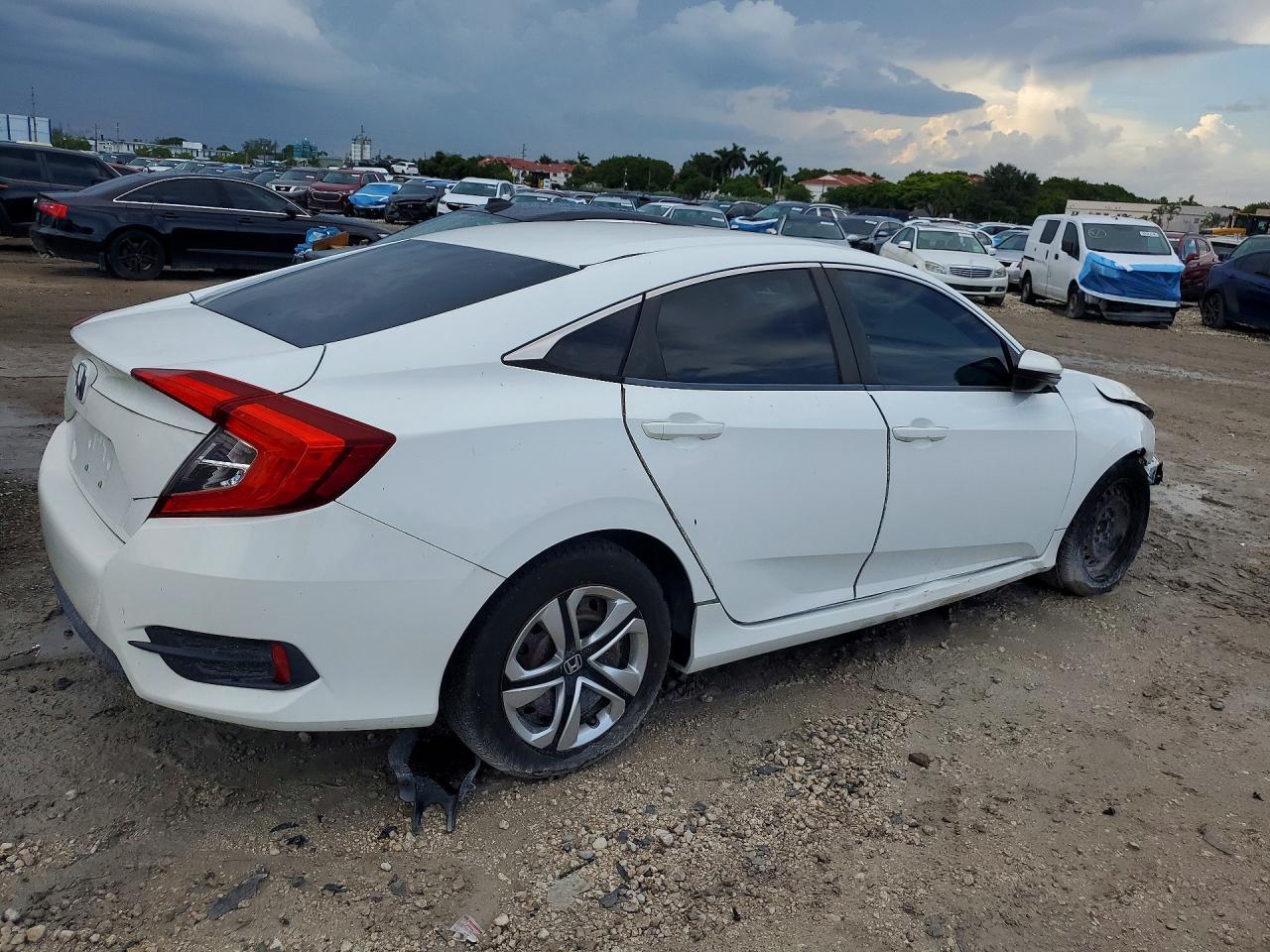 2017 Honda Civic Lx - Image 3