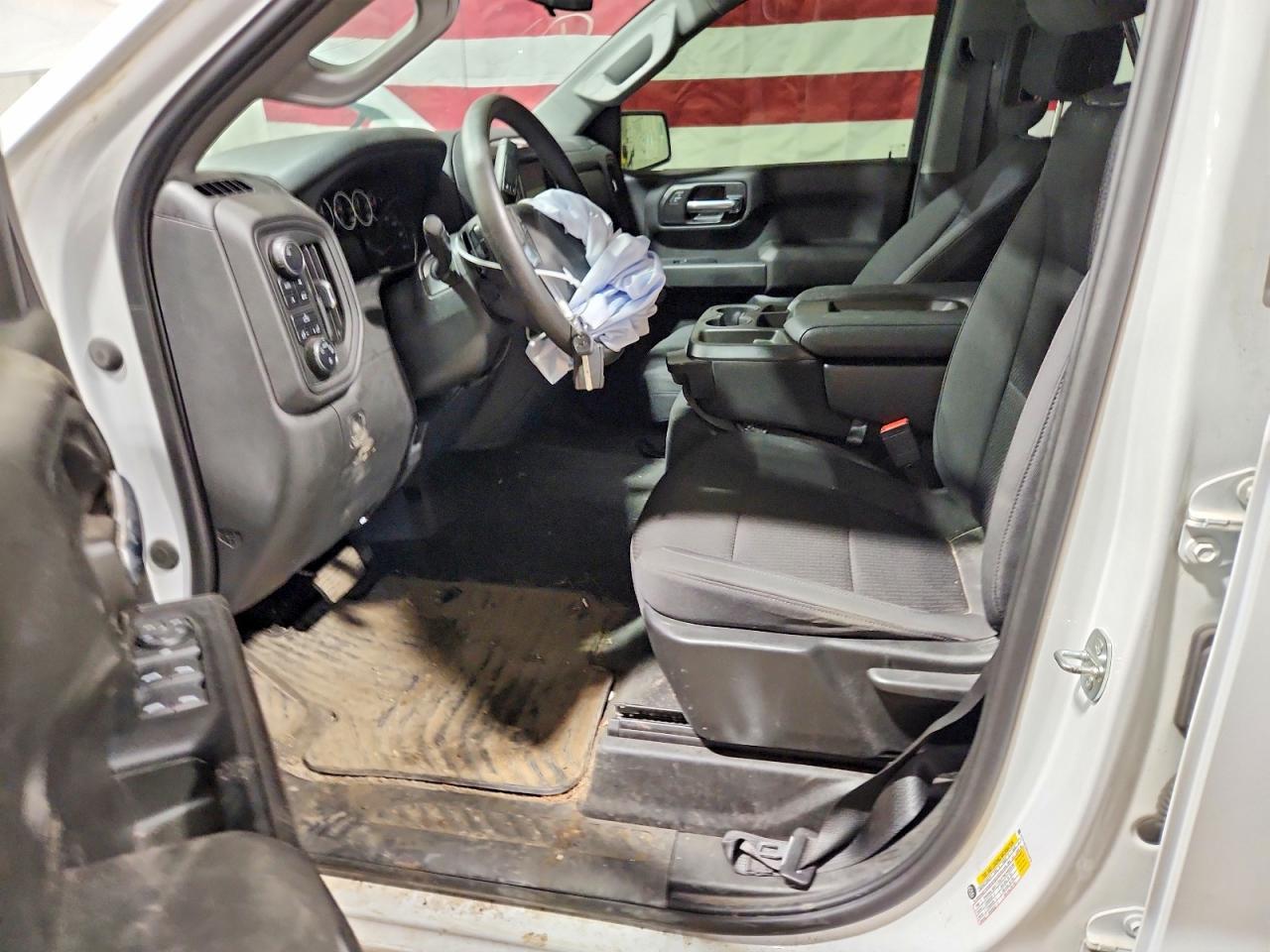 2022 Chevrolet Silverado Ltd K1500 Custom - Image 7