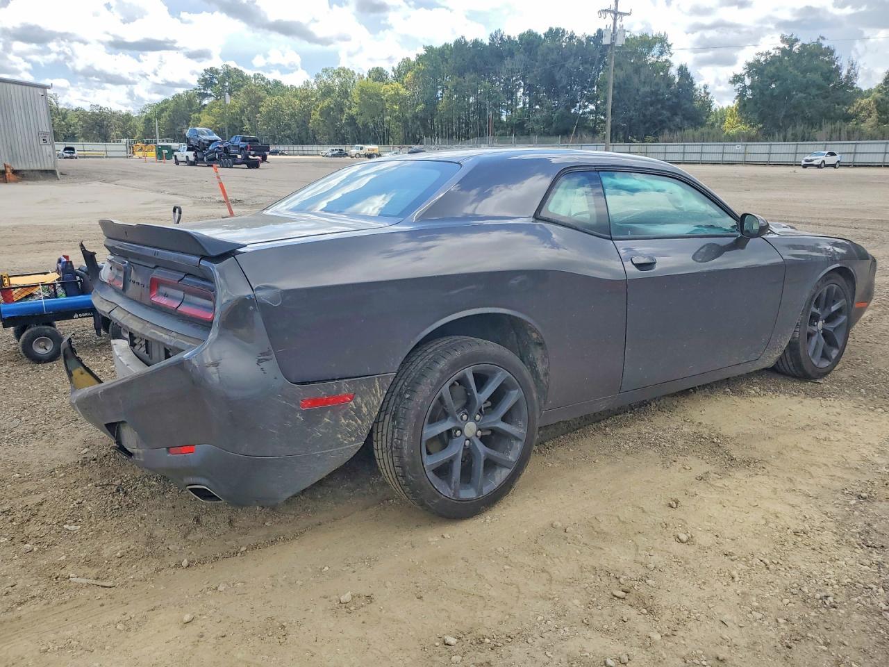 2020 Dodge Challenger Sxt - Фото 3