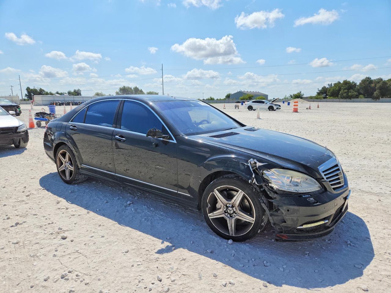 2010 Mercedes-Benz S 550 - Фото 4