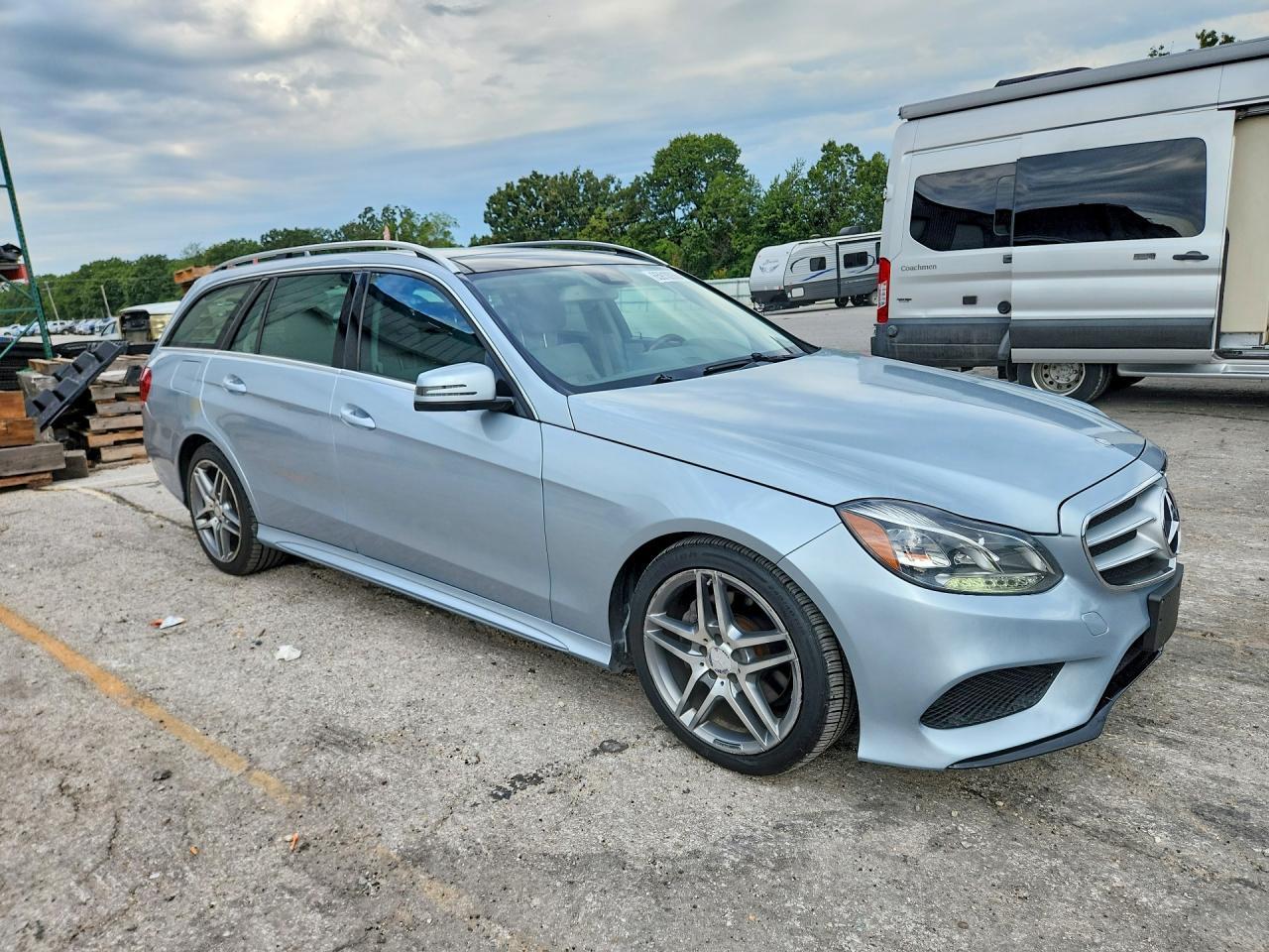 2014 Mercedes-Benz E 350 4Matic Wagon - Фото 4