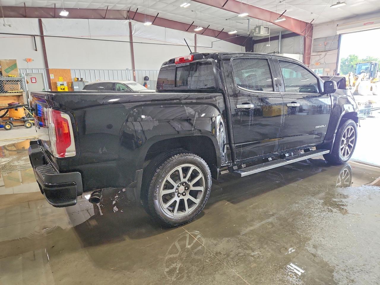 2020 GMC Canyon Denali - Image 3