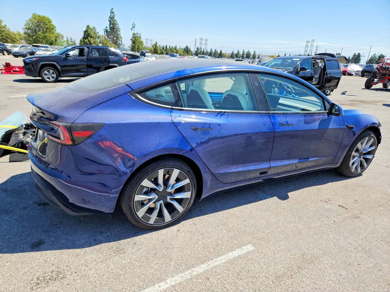 2024 Tesla Model 3 - Image 3