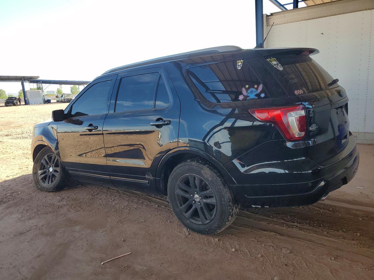 2018 Ford Explorer Xlt - Image 2