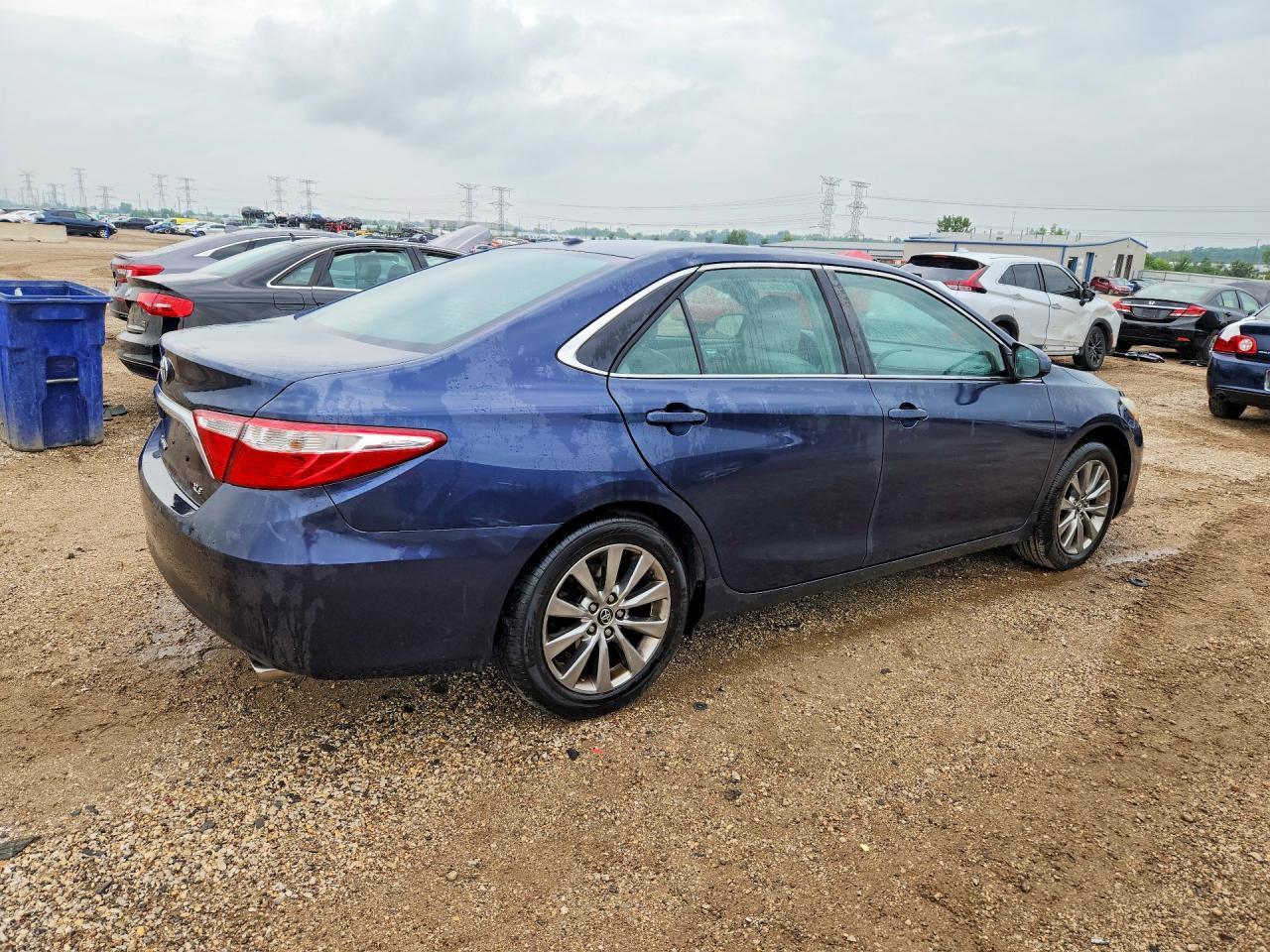 2015 Toyota Camry Xle - Фото 3