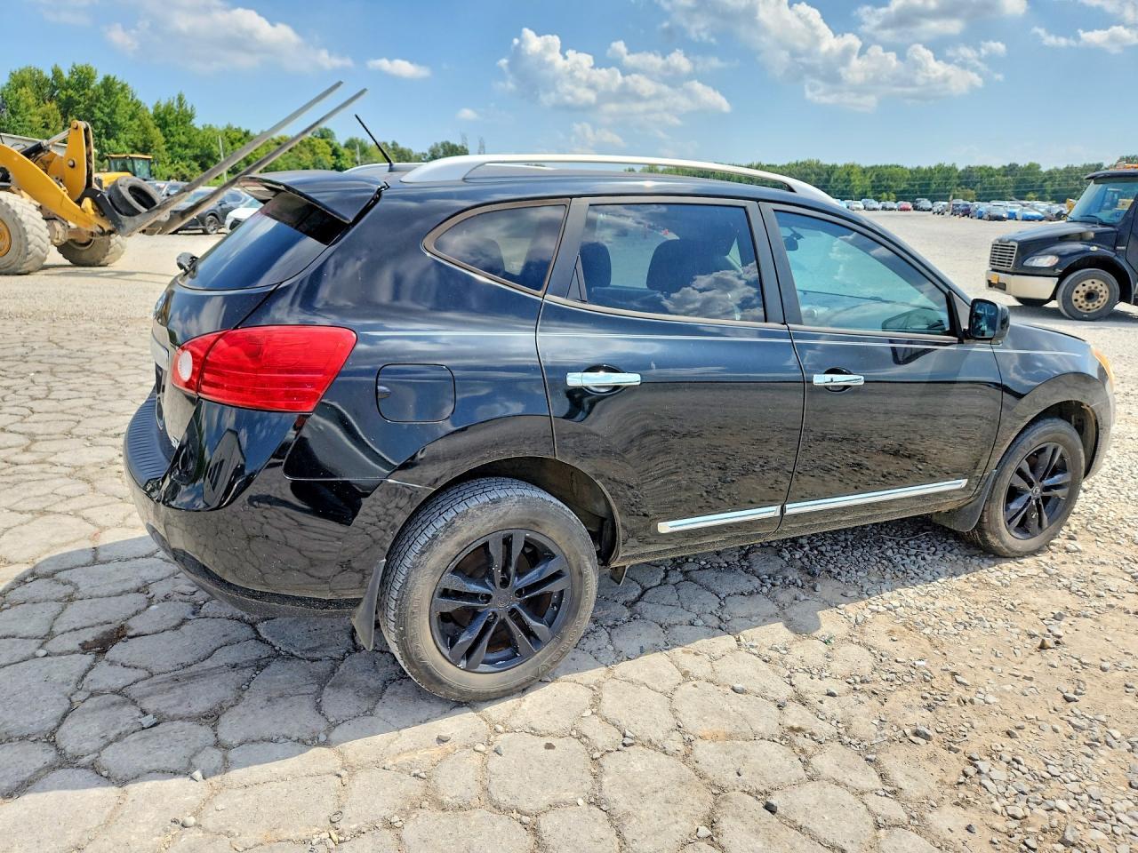 2013 Nissan Rogue S - Фото 3