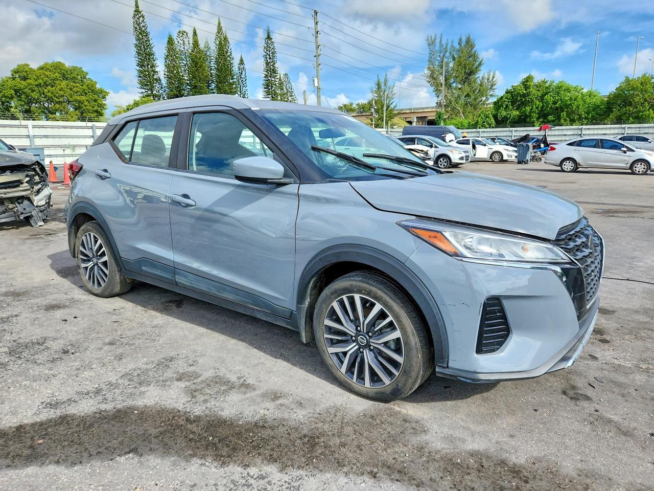 2021 Nissan Kicks Sv - Image 4