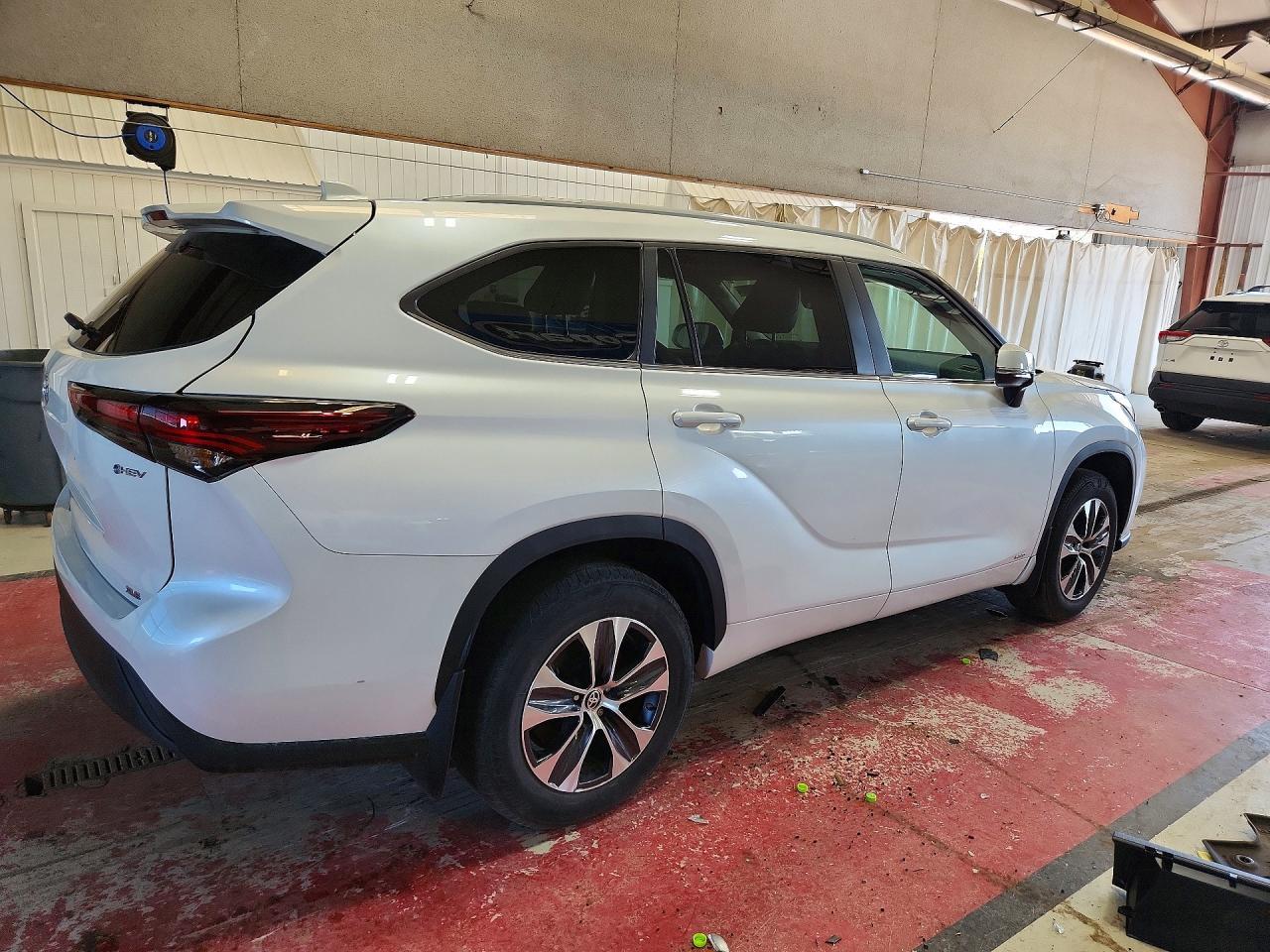 2025 Toyota Highlander Hybrid Xle - Фото 3