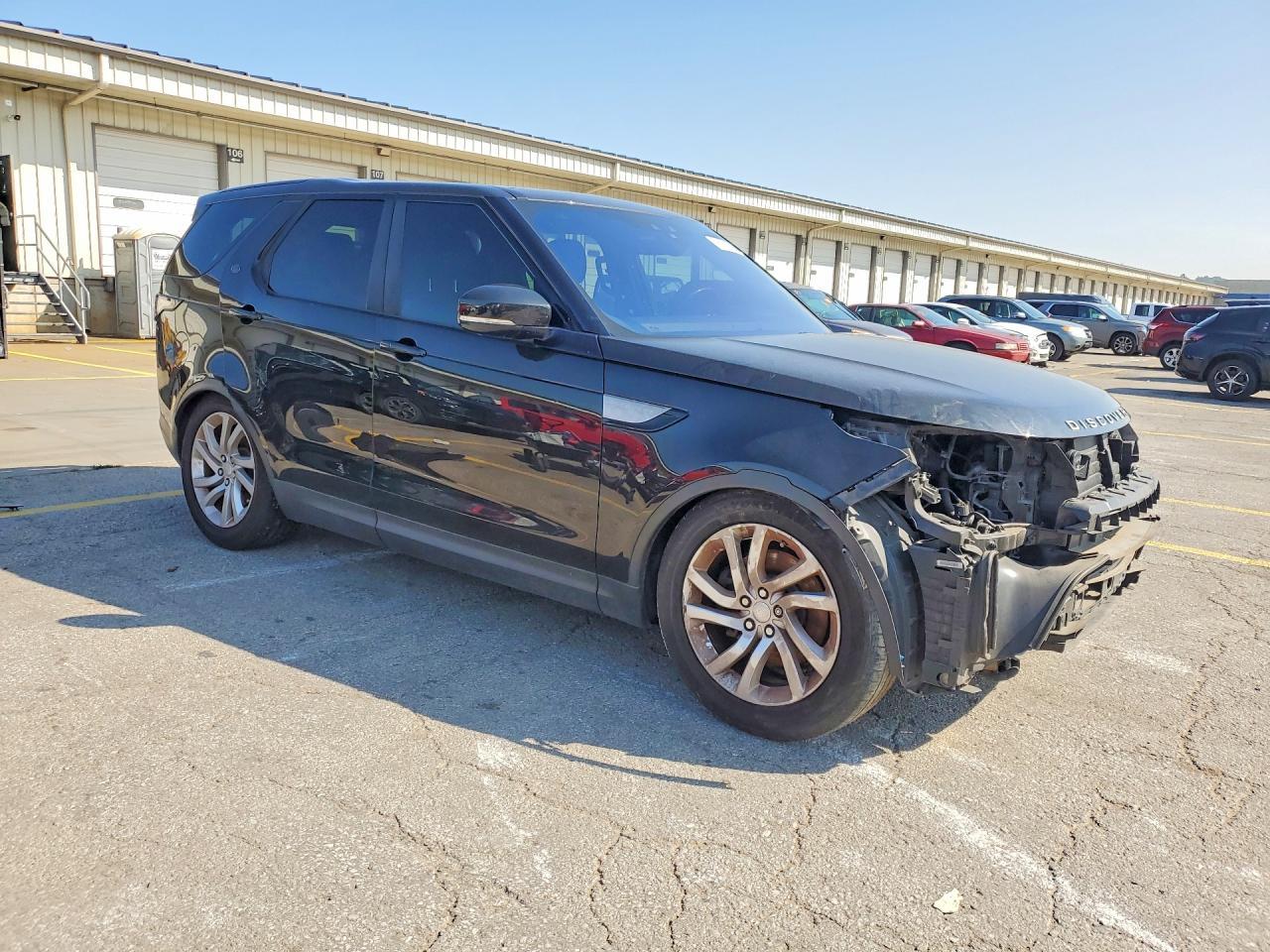 2017 Land Rover Discovery Hse - Image 4