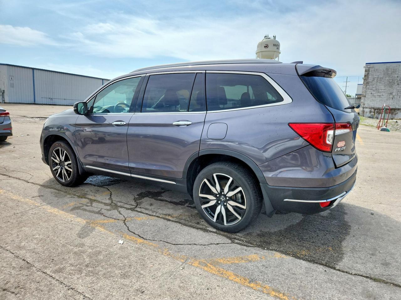 2022 Honda Pilot Touring - Фото 2