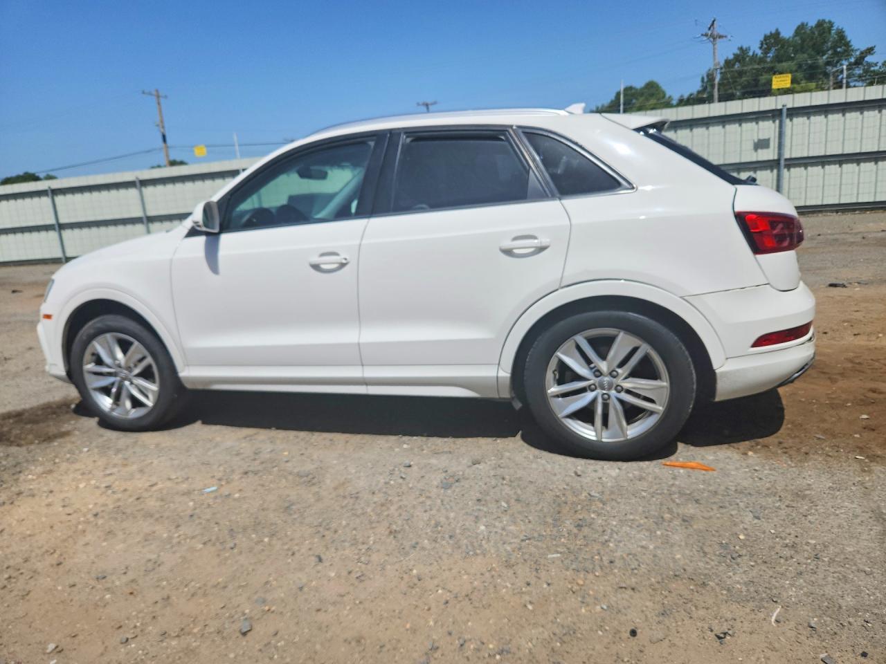 2017 Audi Q3 Premium - Image 2