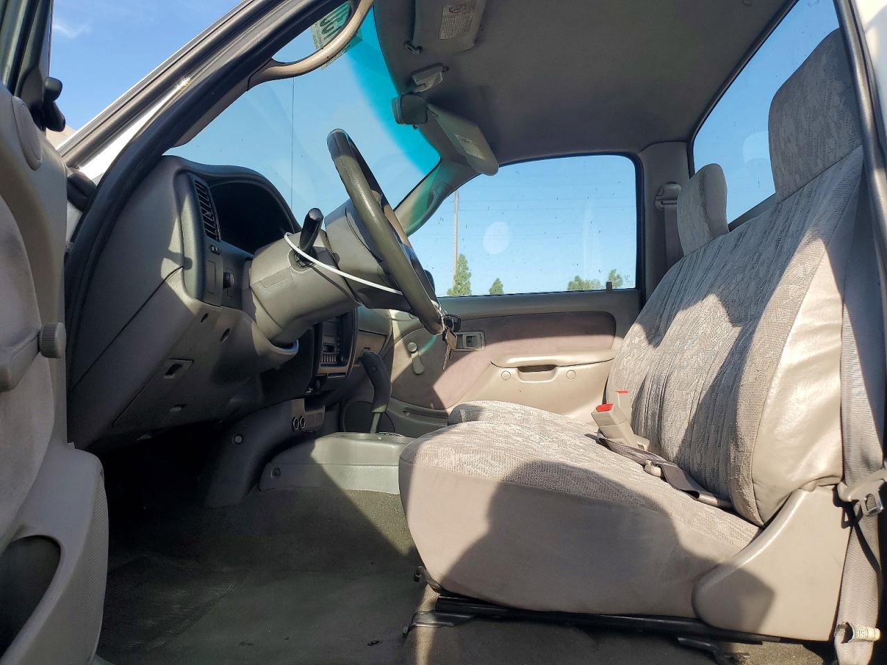 2002 Toyota Tacoma Base - Фото 7