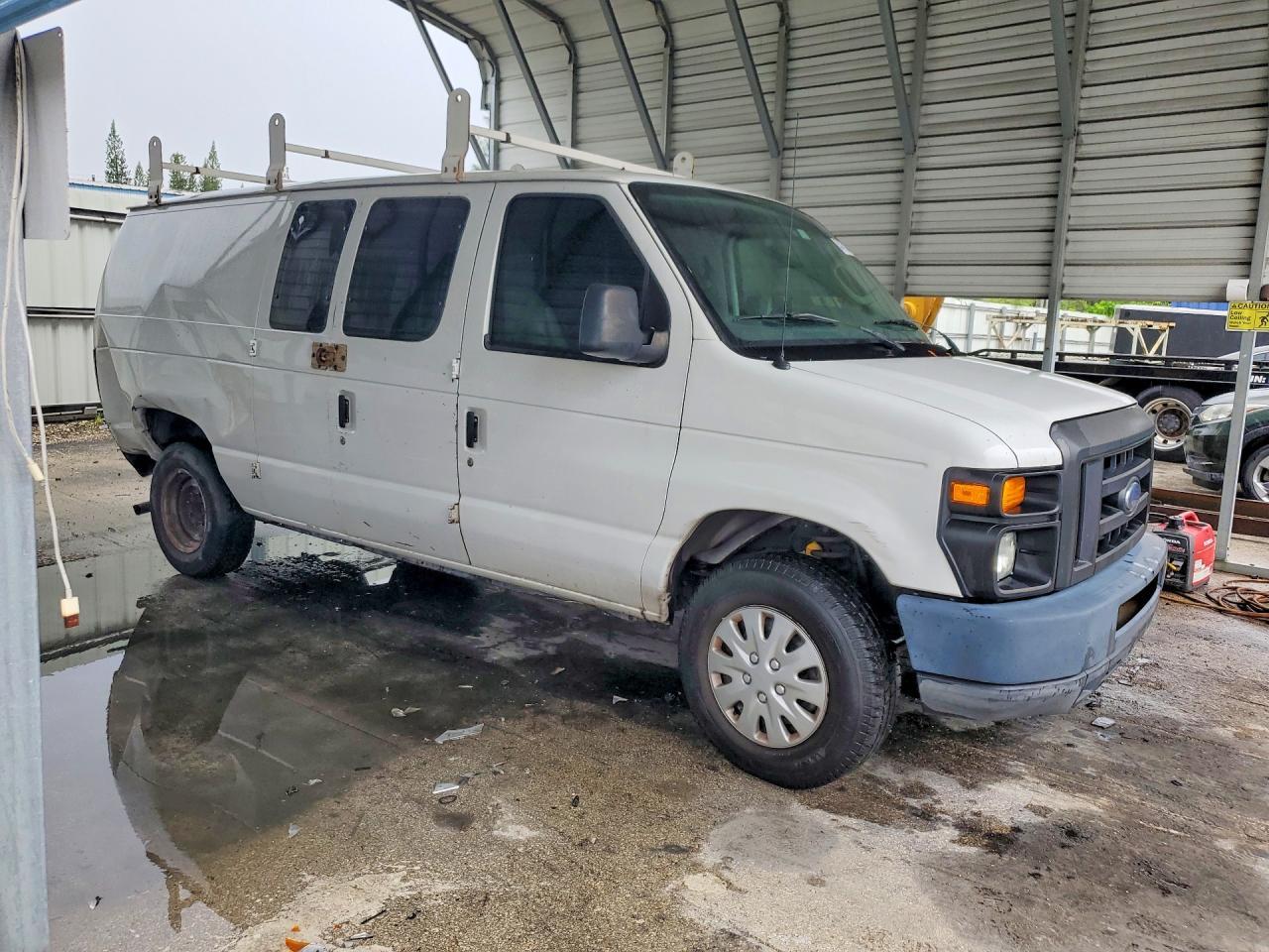 2012 Ford Econoline E150 Van - Фото 4