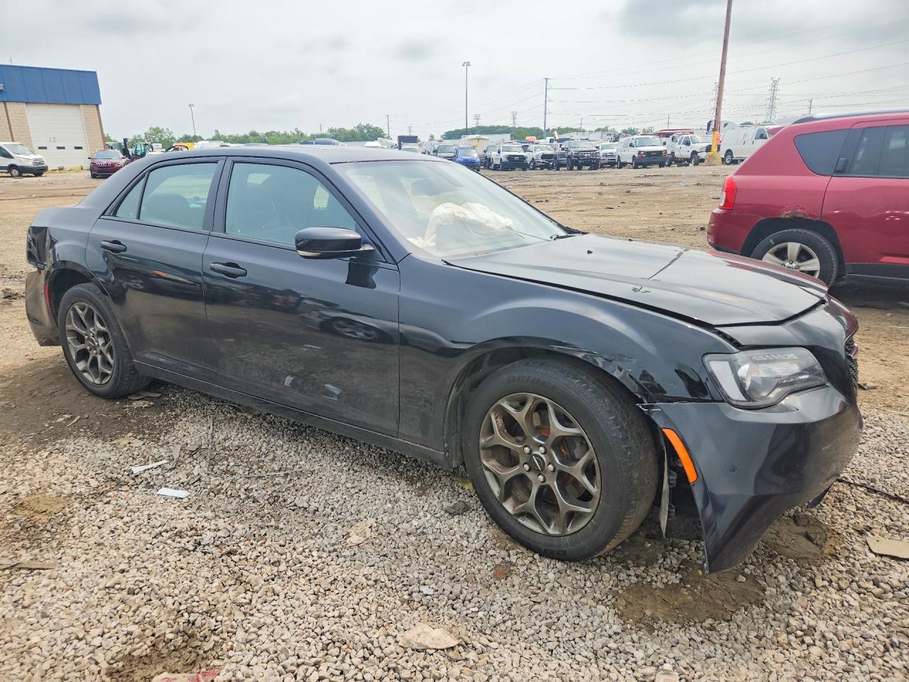 2016 Chrysler 300 S - Image 4