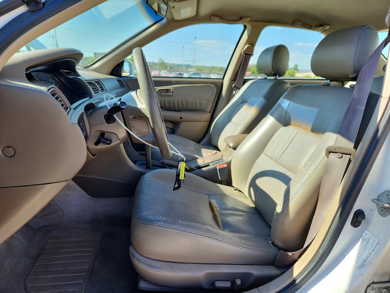 2000 Toyota Camry Le - Фото 7