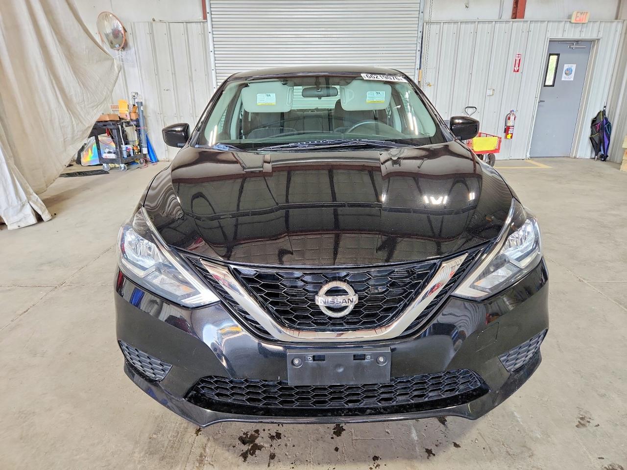 2017 Nissan Sentra - Image 5