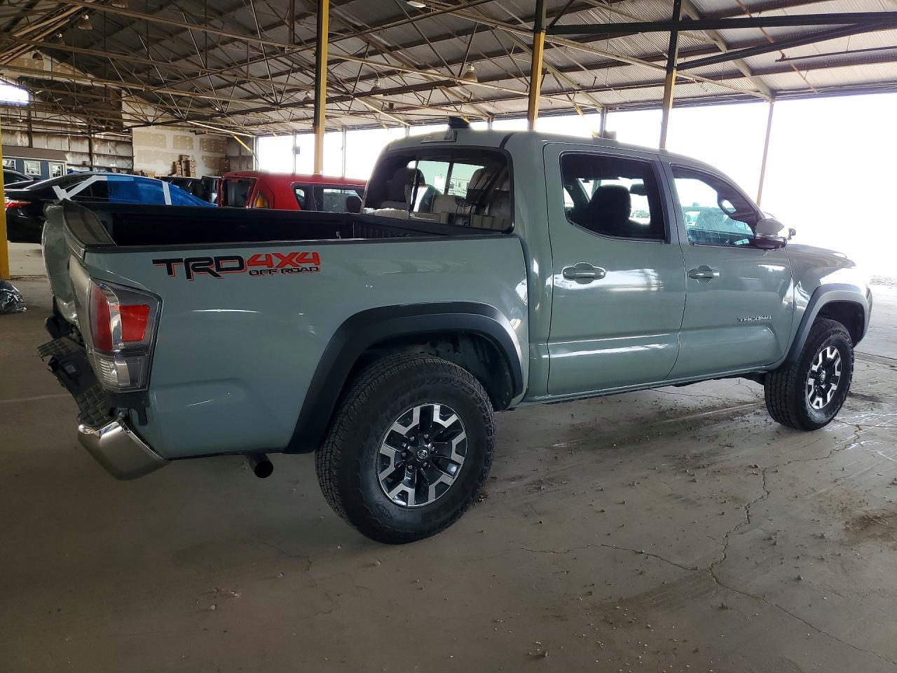 2022 Toyota Tacoma Trd Off-Road - Image 3