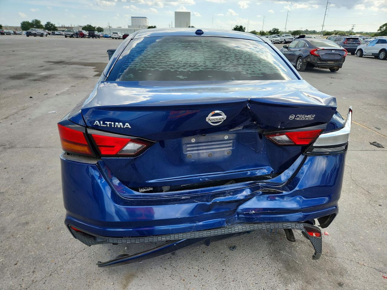 2020 Nissan Altima S - Фото 6