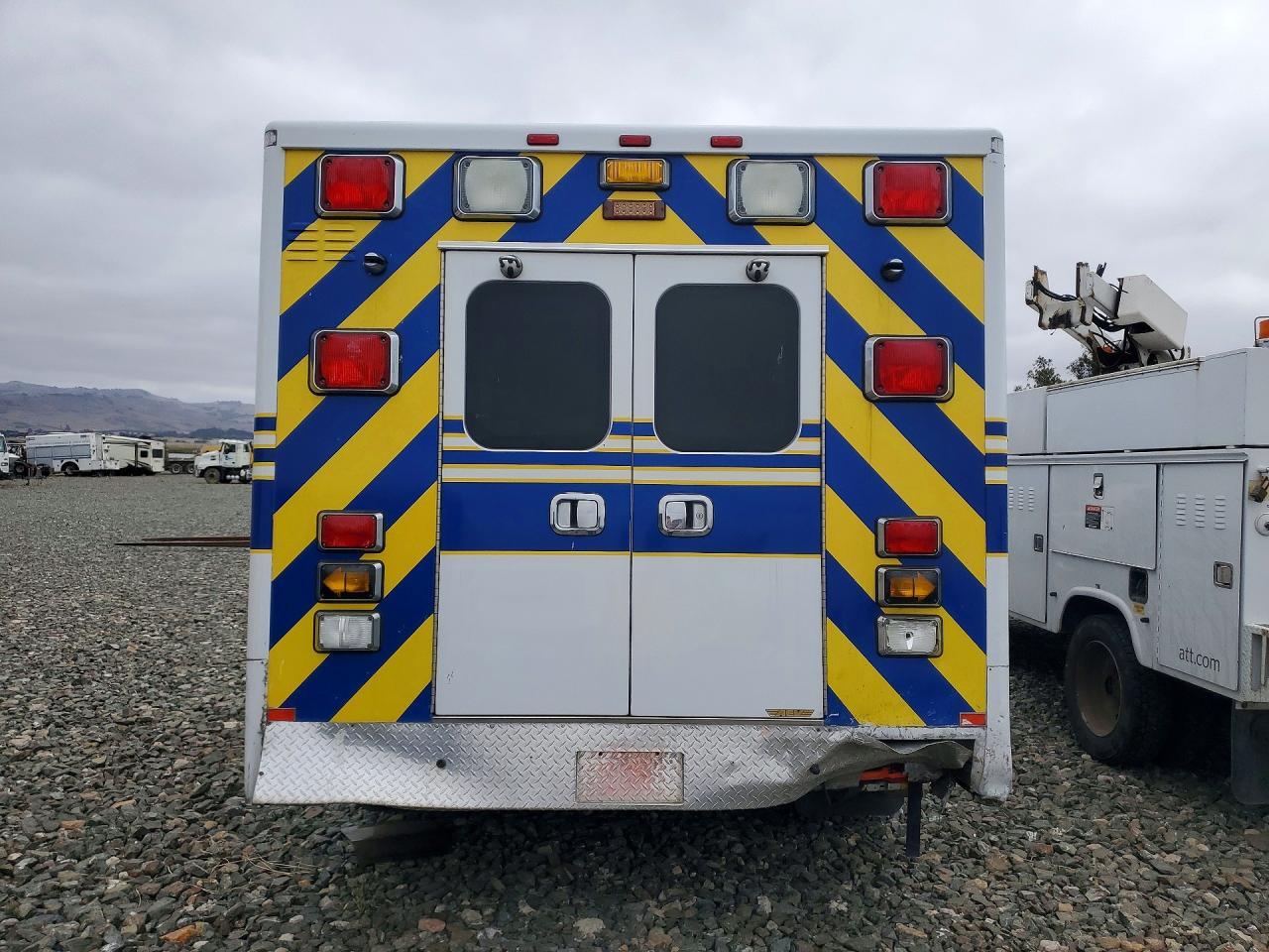 2017 Ford Econoline E350 Super Duty Van - Фото 6