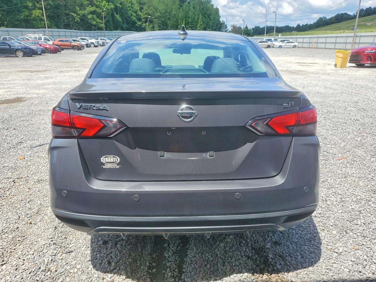 2020 Nissan Versa Sr - Image 6