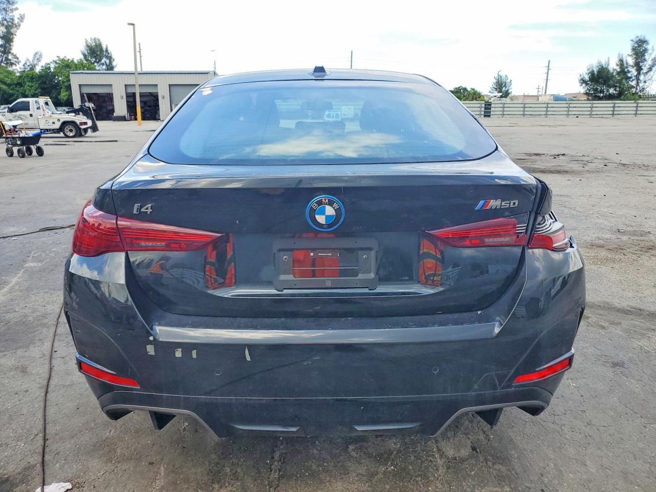 2025 BMW I4 M50 - Фото 6