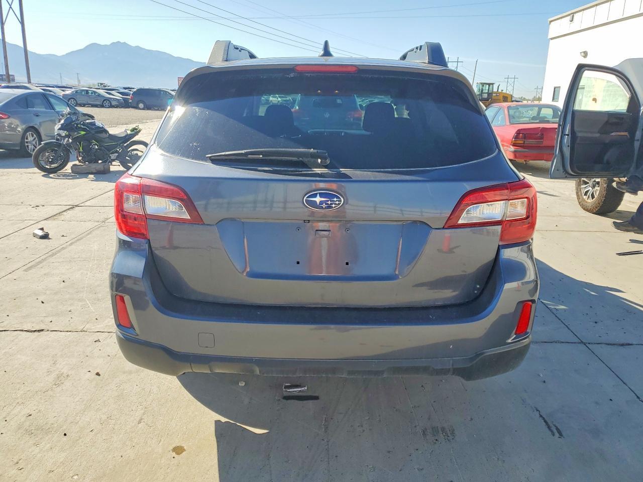 2016 Subaru Outback 2.5I Premium - Фото 6