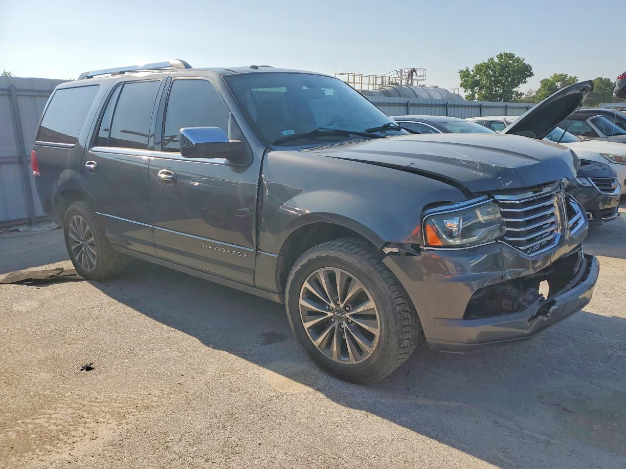 2016 Lincoln Navigator Select - Image 4