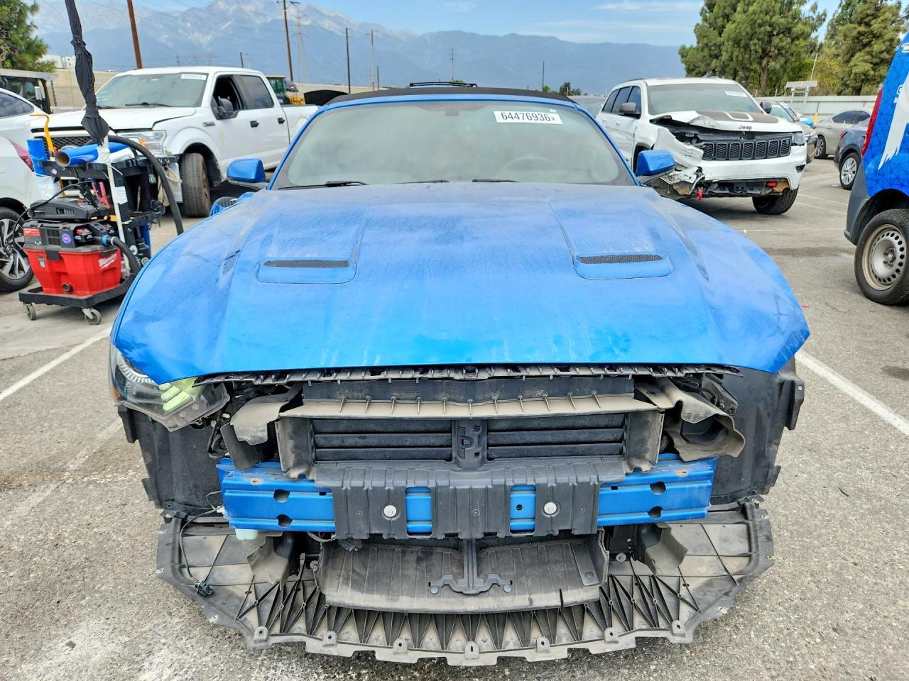 2020 Ford Mustang - Image 5