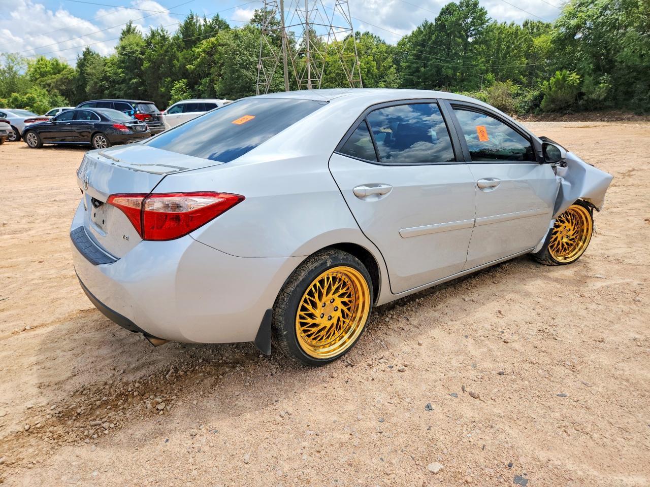 2017 Toyota Corolla Le - Image 3