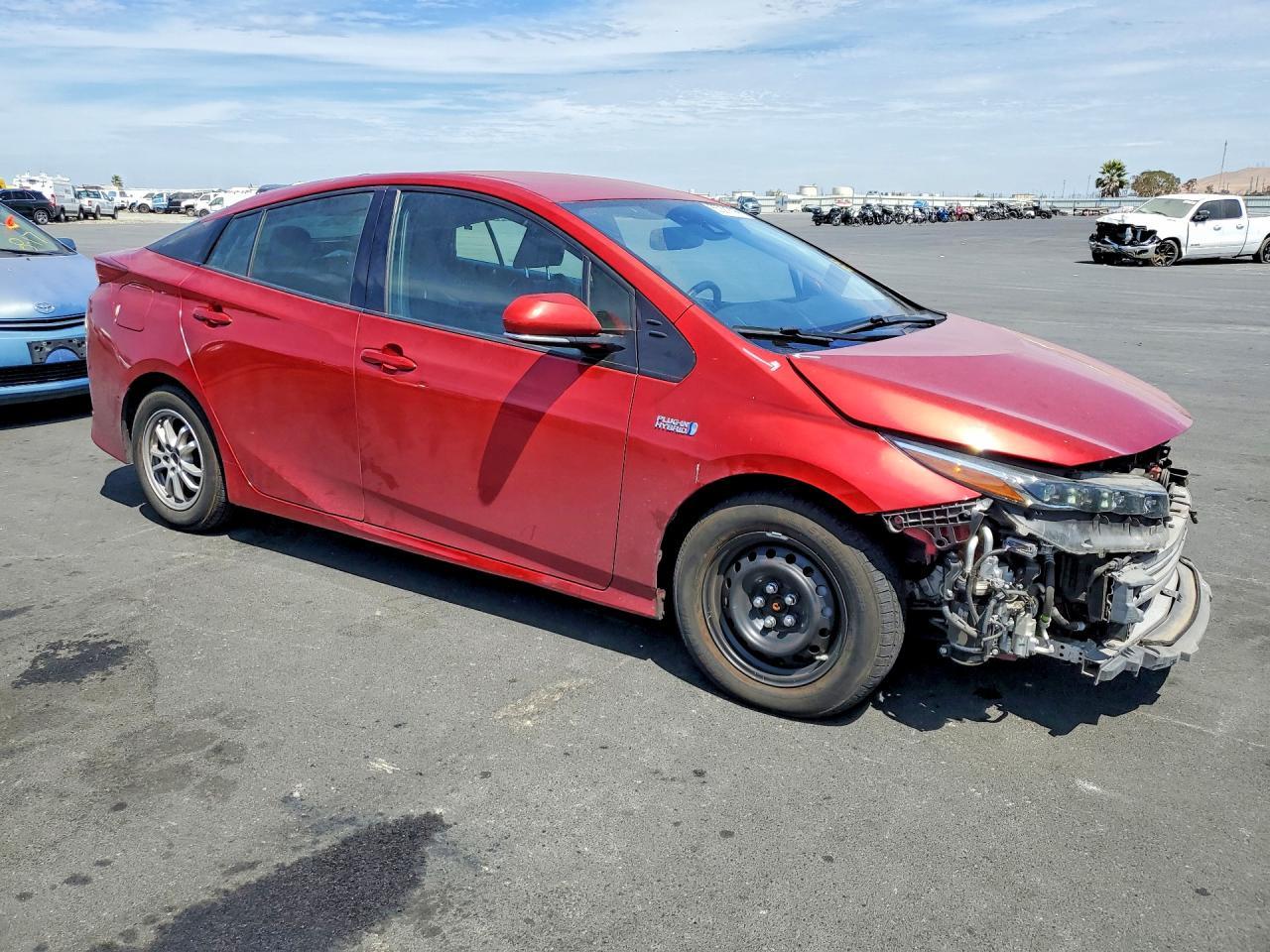 2017 Toyota Prius Prime Advanced - Фото 4