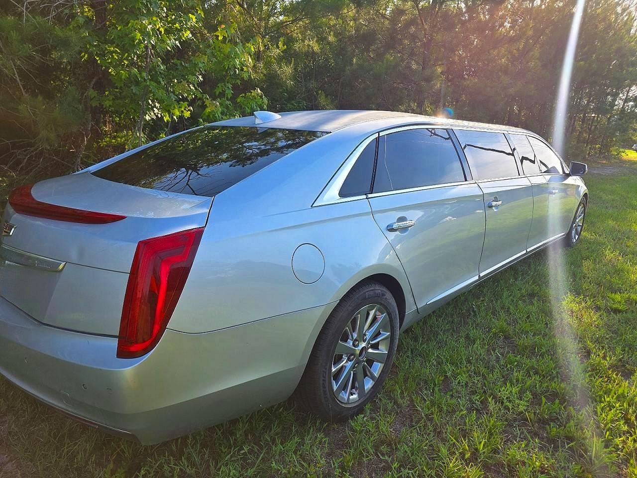 2017 Cadillac Xts Limousine - Image 4