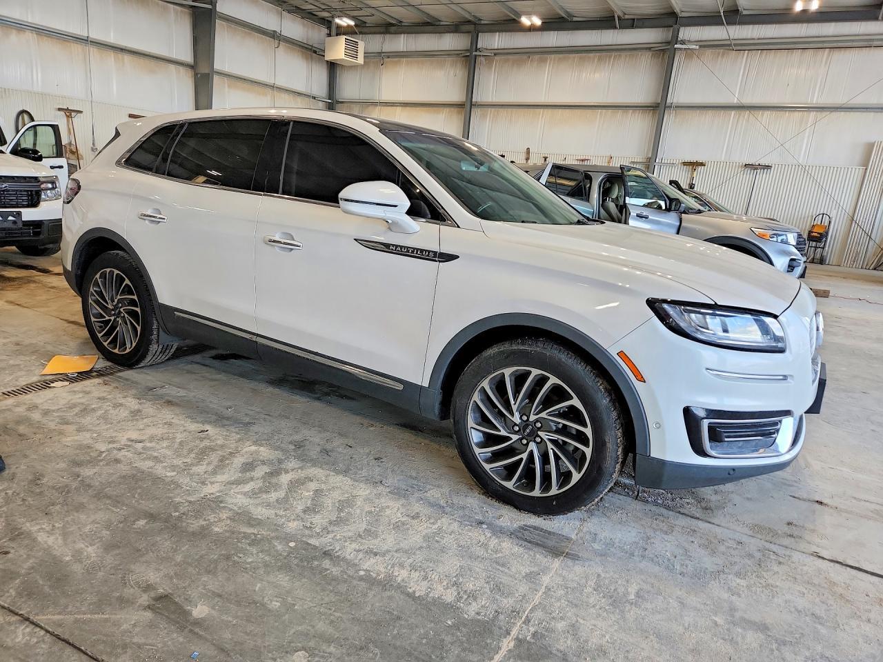2019 Lincoln Nautilus Reserve - Фото 4
