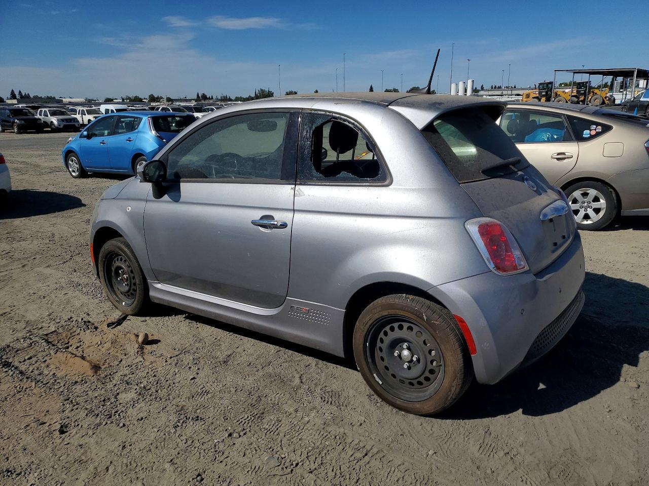 2017 Fiat 500 Electric - Фото 2