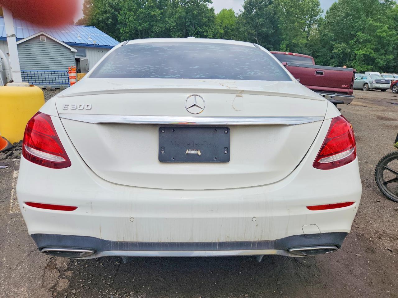 2017 Mercedes-Benz E 300 - Фото 6