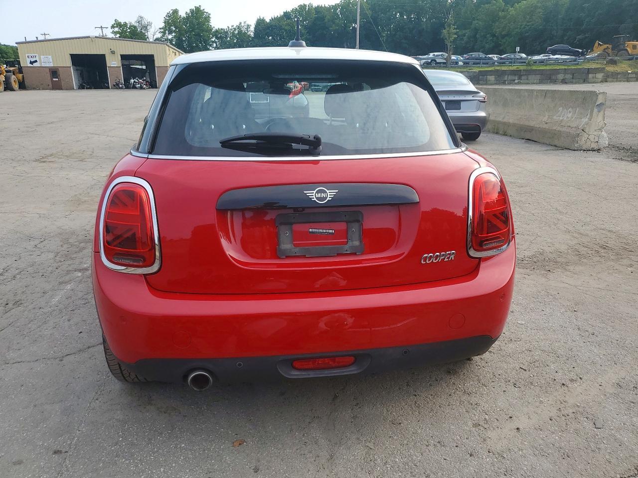 2020 Mini Cooper - Image 6