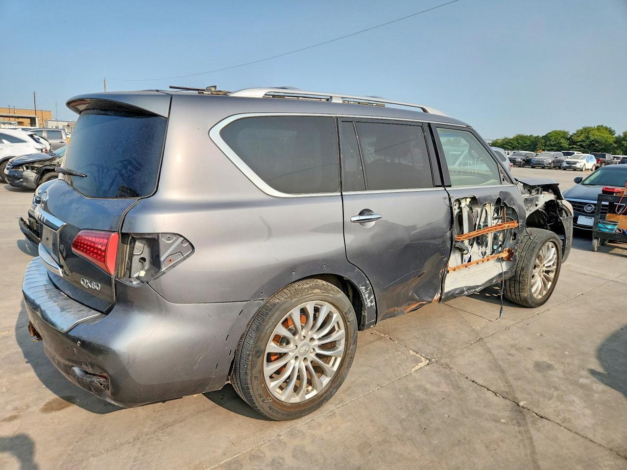 2015 Infiniti Qx80 Base - Image 3