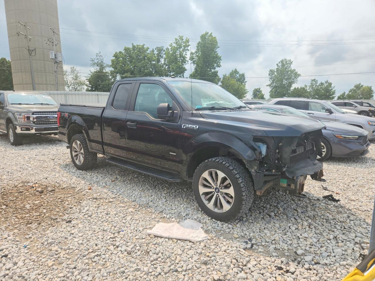 2017 Ford F150 Super Cab - Фото 4