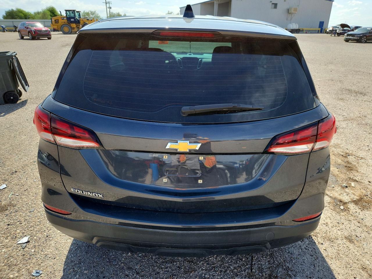 2022 Chevrolet Equinox Ls - Image 6