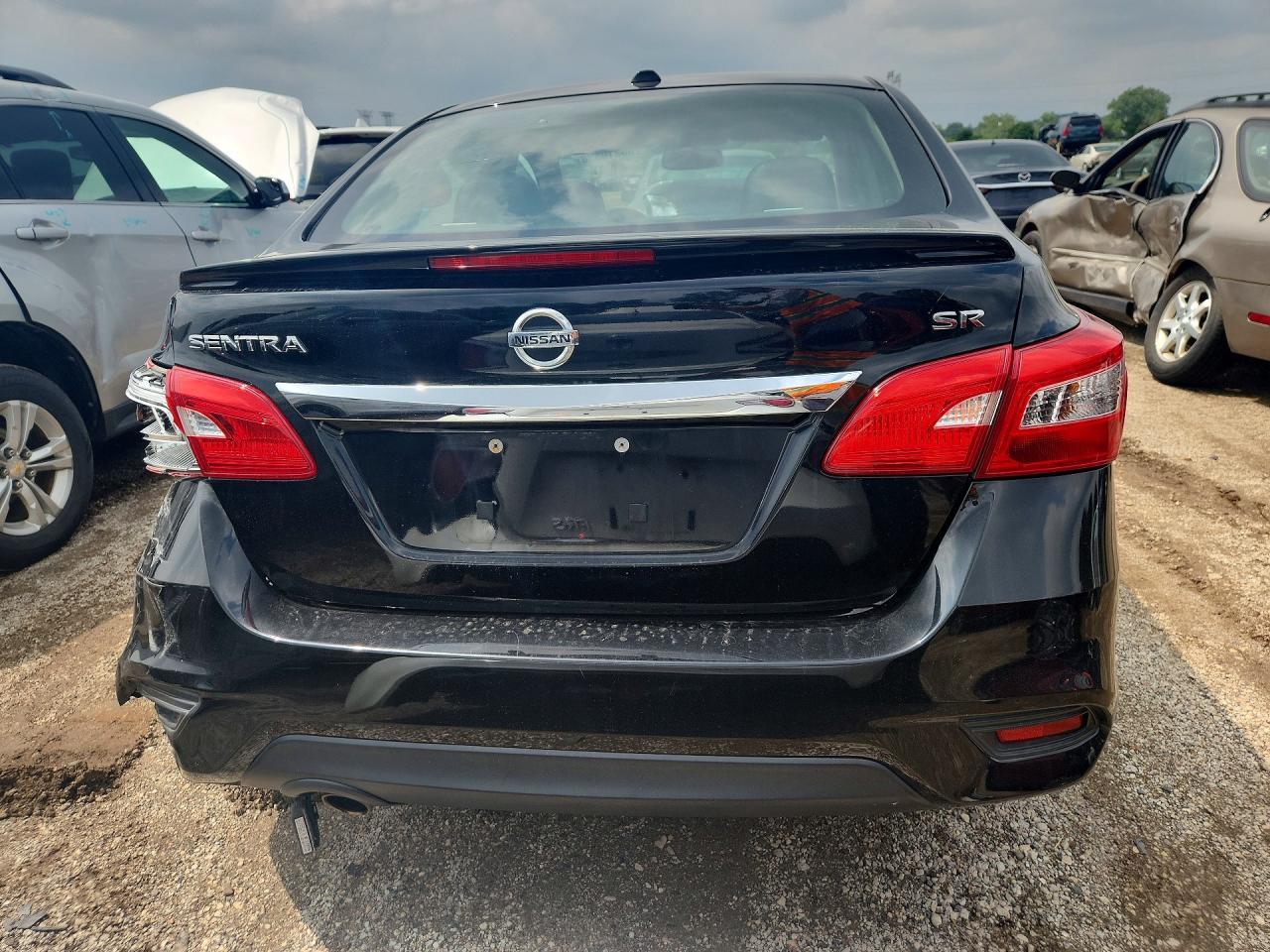 2016 Nissan Sentra Sr - Image 6