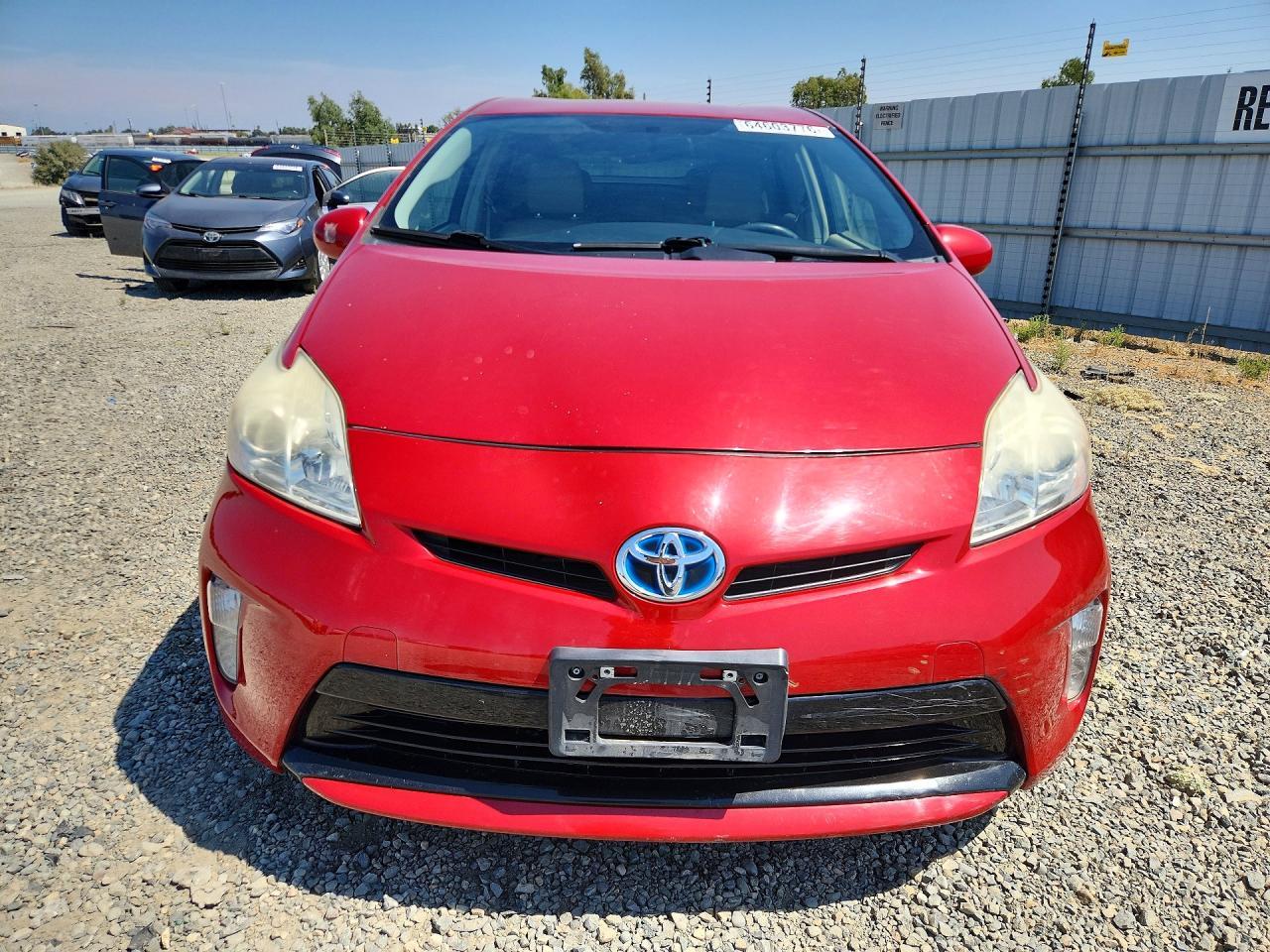 2015 Toyota Prius Two - Фото 5
