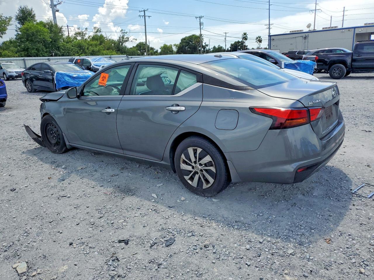 2020 Nissan Altima S - Image 2