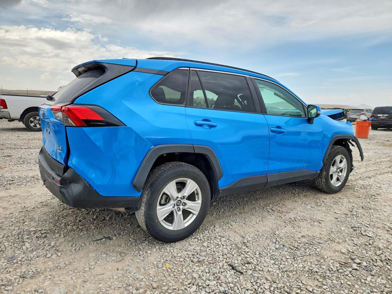 2021 Toyota Rav4 Xle - Фото 3