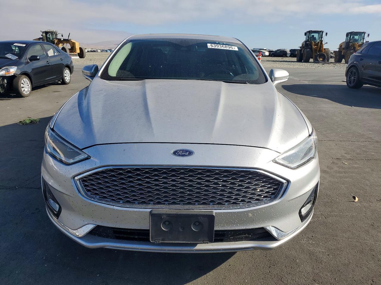 2019 Ford Fusion Titanium - Image 5
