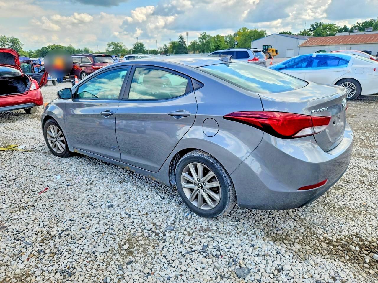 2014 Hyundai Elantra Se - Фото 2