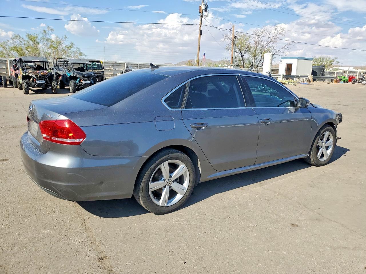 2015 Volkswagen Passat Se - Image 3