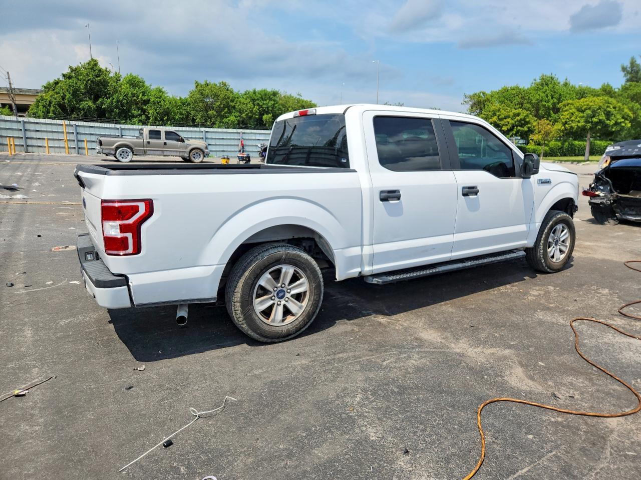 2018 Ford F150 Supercrew - Фото 3