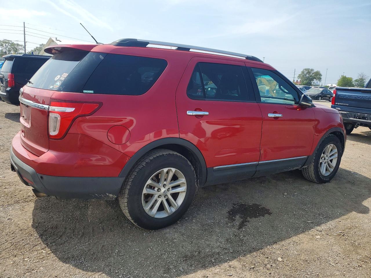 2012 Ford Explorer Xlt - Image 3