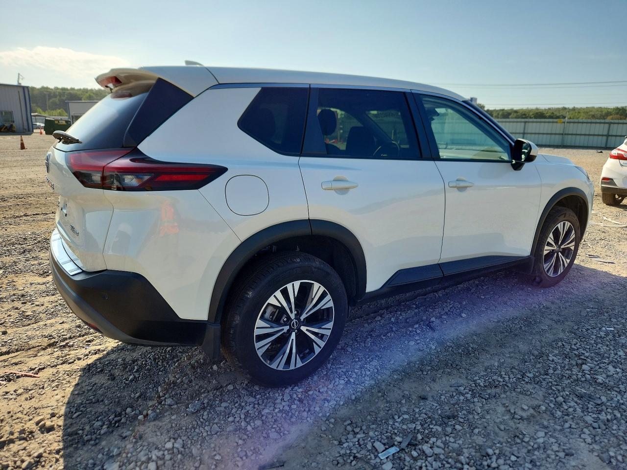 2023 Nissan Rogue Sv - Image 3